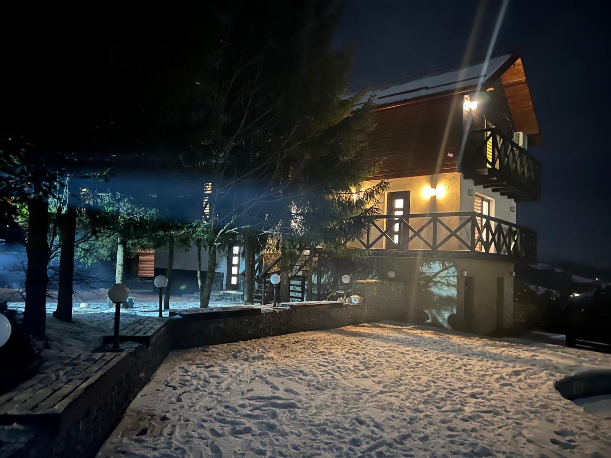 Hotel Panorama Karpat Yablunytsya Exterior foto