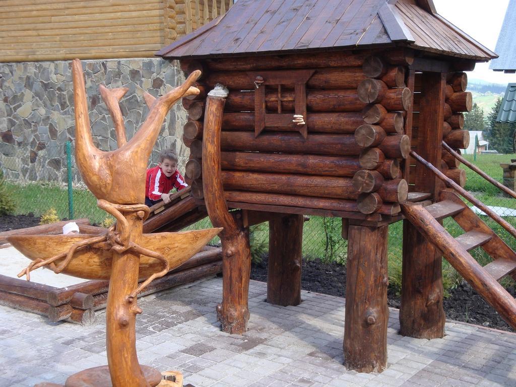 Hotel Panorama Karpat Yablunytsya Exterior foto