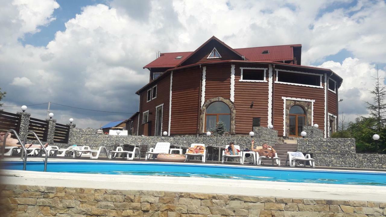 Hotel Panorama Karpat Yablunytsya Exterior foto